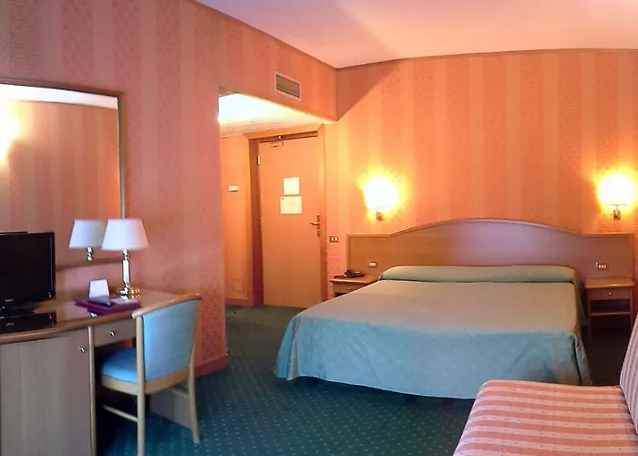 Hotel Park Dei Massimi 4*